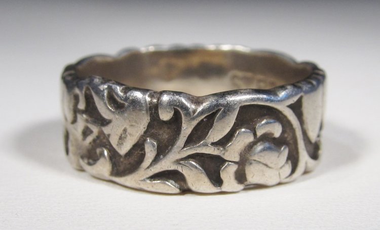 Sterling Silver Band Ring Hearts Flowers Embossing WC-085